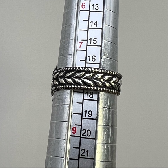 New Faceted Enhanced Emerald Stone Silver Overlay Ring Size 8 - Picture 4 of 9